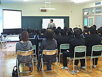 101124_koukousetumeikai2