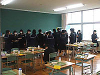 20110408_32kyusyokujunbi1